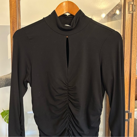 FRAME Felicity Black Ruched Jersey Keyhole Top - Picture 6 of 9